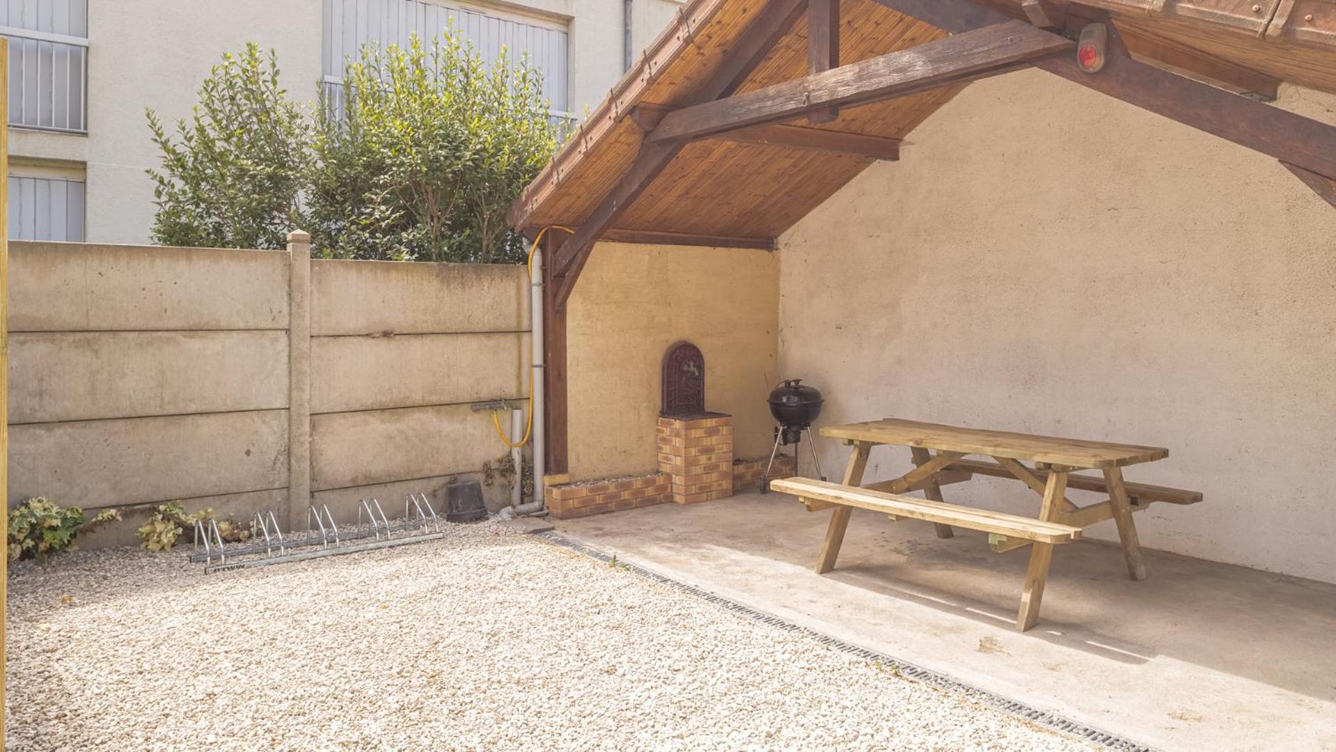 Bonappart 11 - Charme Napoleonien & Confort Troyes Exterior foto